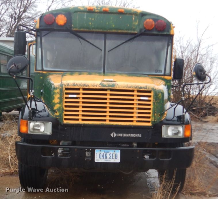 image for item FX9006 1997 International 3800  school bus