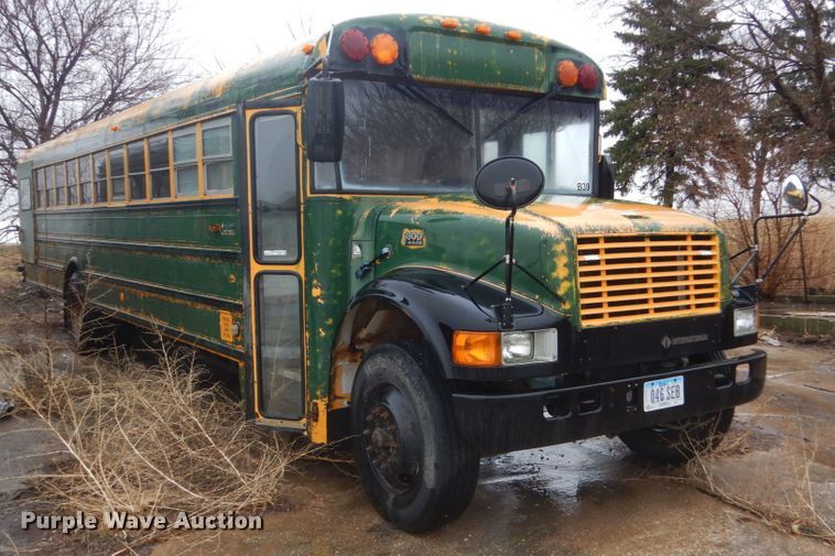 image for item FX9006 1997 International 3800  school bus