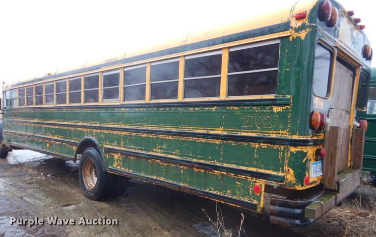 image for item FX9006 1997 International 3800  school bus