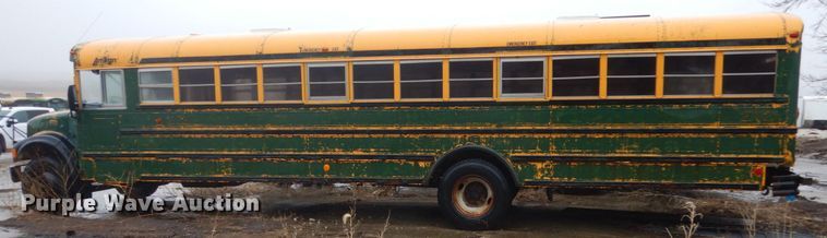 image for item FX9006 1997 International 3800  school bus