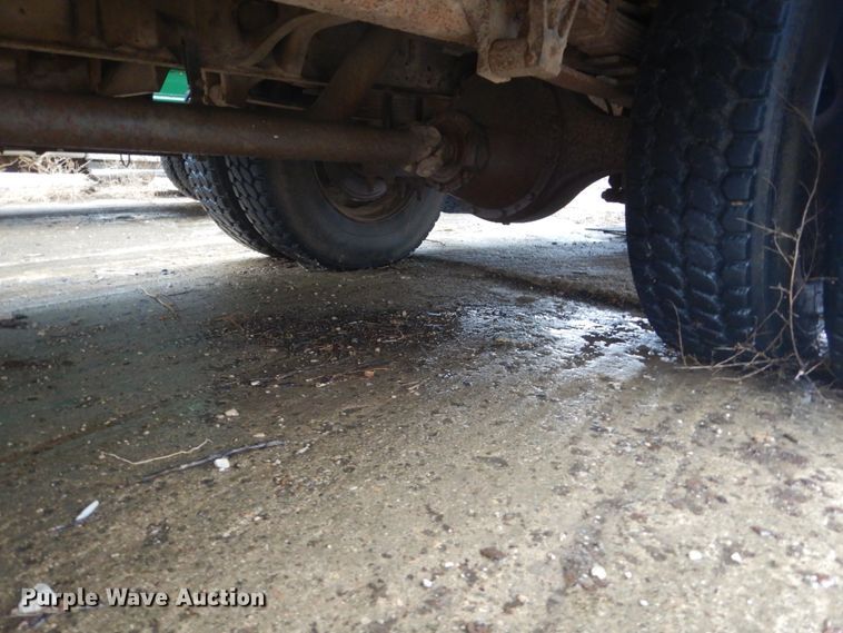 image for item FX9006 1997 International 3800  school bus