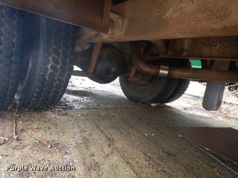 image for item FX9006 1997 International 3800  school bus