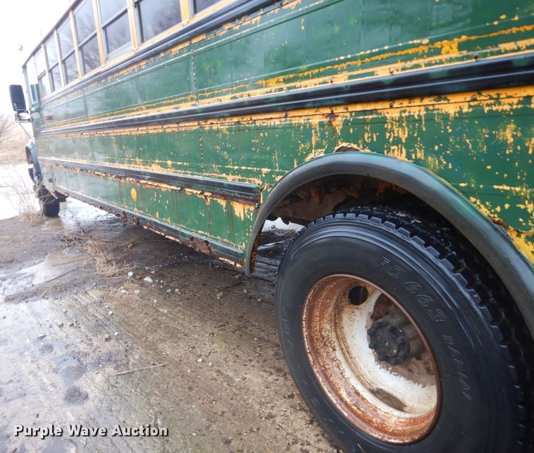 image for item FX9006 1997 International 3800  school bus