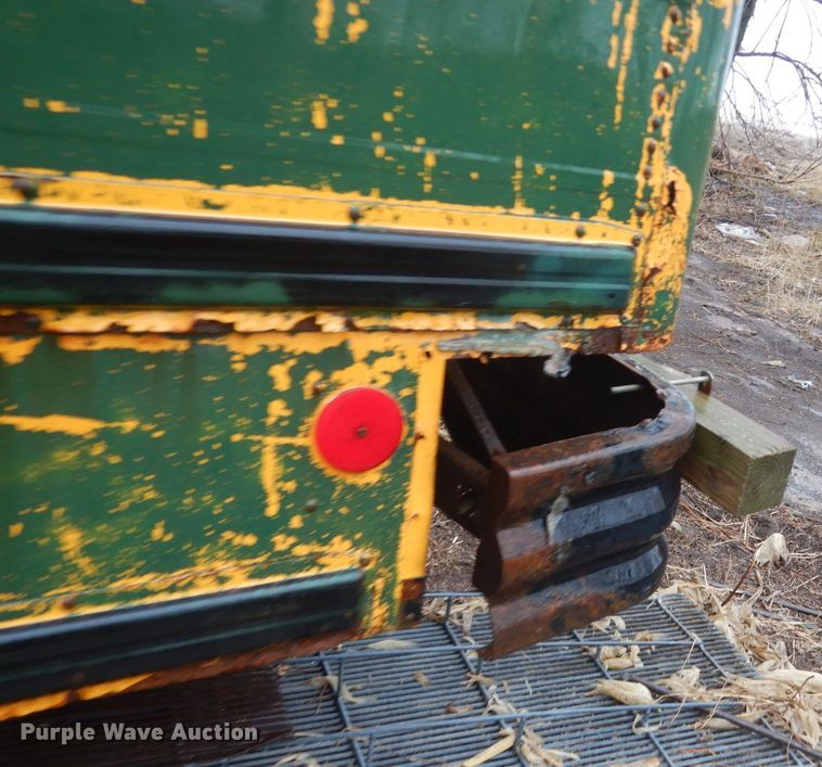 image for item FX9006 1997 International 3800  school bus