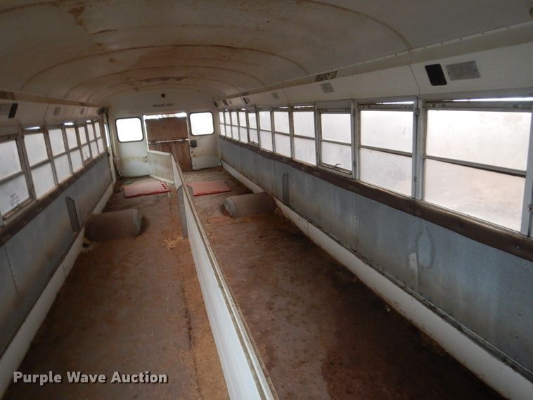 image for item FX9006 1997 International 3800  school bus