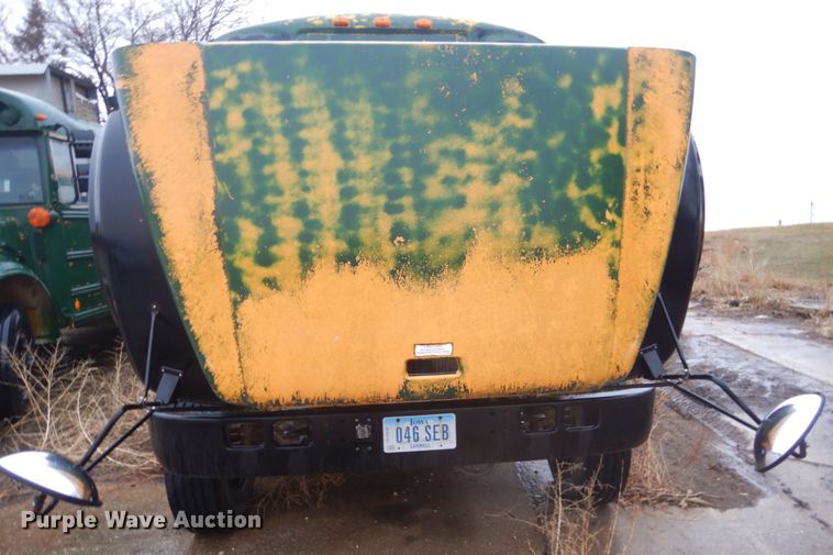 image for item FX9006 1997 International 3800  school bus