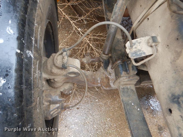 image for item FX9006 1997 International 3800  school bus