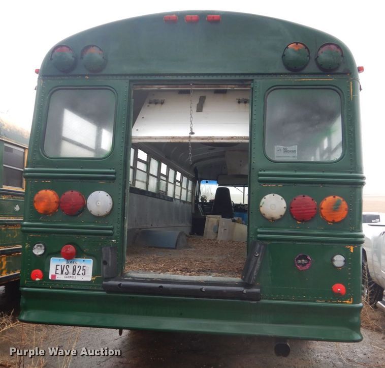 image for item FX9007 1999 International 3800  school bus