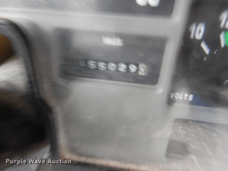 image for item FX9007 1999 International 3800  school bus