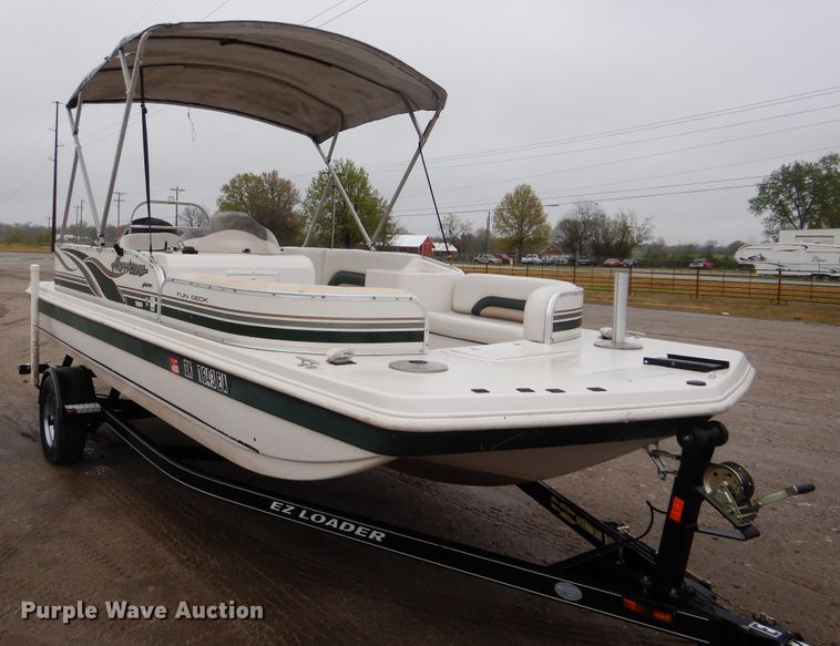 image for item GF9144 2002 Godfrey Hurricane boat