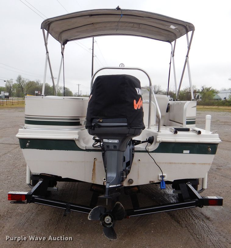 image for item GF9144 2002 Godfrey Hurricane boat