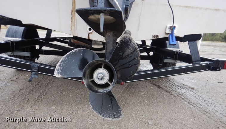 image for item GF9144 2002 Godfrey Hurricane boat