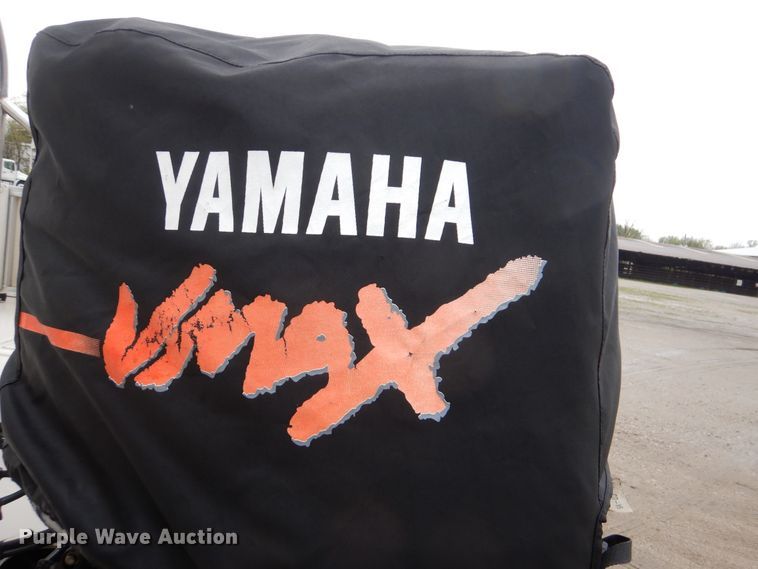 image for item GF9144 2002 Godfrey Hurricane boat