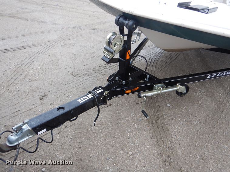 image for item GF9144 2002 Godfrey Hurricane boat