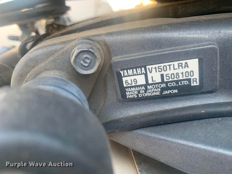 image for item GF9144 2002 Godfrey Hurricane boat