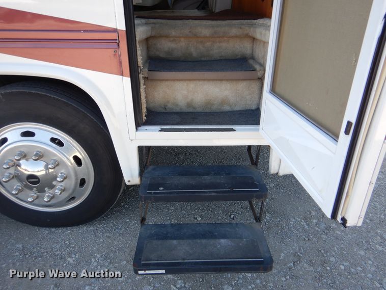 image for item GF9233 2002 Georgie Boy Cruise Air XL  rv