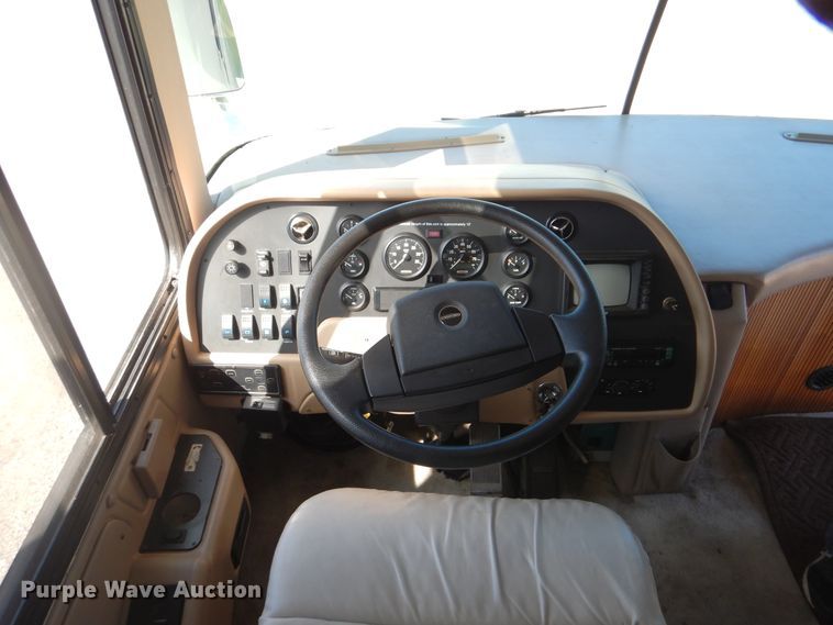 image for item GF9233 2002 Georgie Boy Cruise Air XL  rv