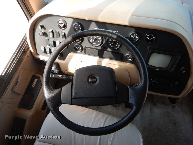 image for item GF9233 2002 Georgie Boy Cruise Air XL  rv