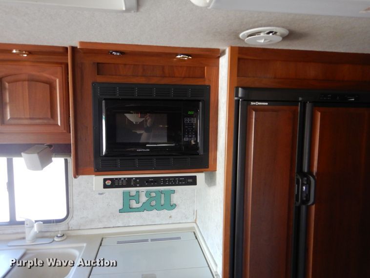 image for item GF9233 2002 Georgie Boy Cruise Air XL  rv