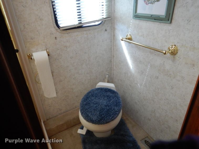 image for item GF9233 2002 Georgie Boy Cruise Air XL  rv