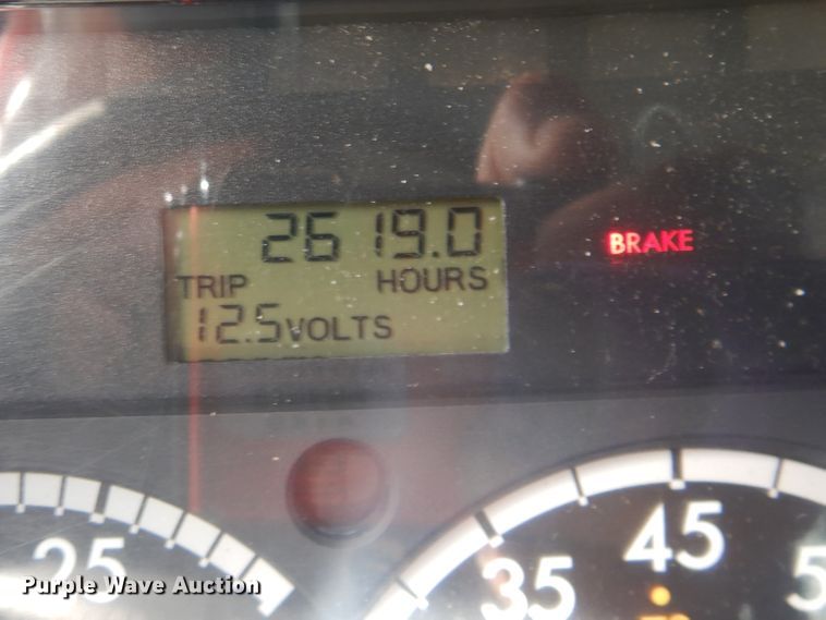 image for item GF9240 2008 Freightliner Business Class M2  flatbed truck