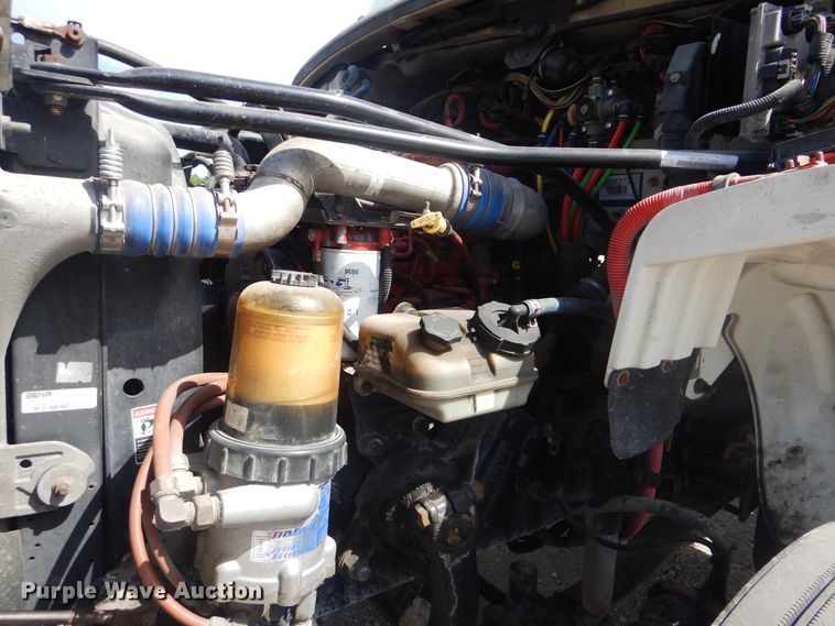 image for item GF9240 2008 Freightliner Business Class M2  flatbed truck