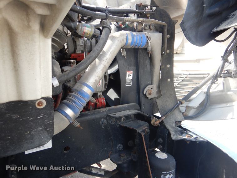 image for item GF9240 2008 Freightliner Business Class M2  flatbed truck