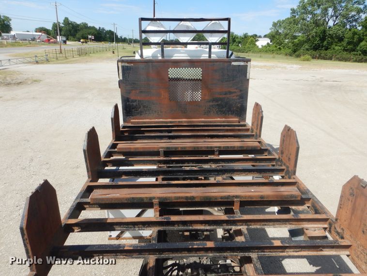 image for item GF9240 2008 Freightliner Business Class M2  flatbed truck