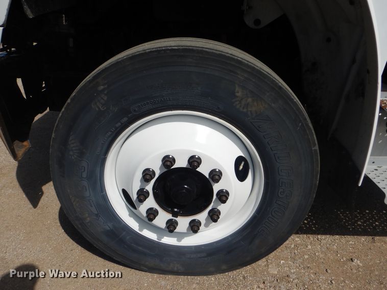 image for item GF9240 2008 Freightliner Business Class M2  flatbed truck