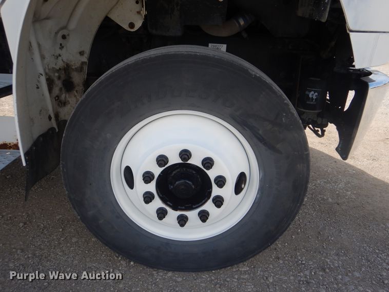 image for item GF9240 2008 Freightliner Business Class M2  flatbed truck