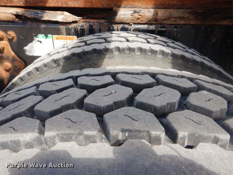 image for item GF9240 2008 Freightliner Business Class M2  flatbed truck