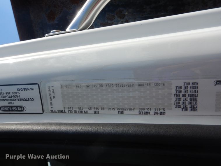 image for item GF9240 2008 Freightliner Business Class M2  flatbed truck