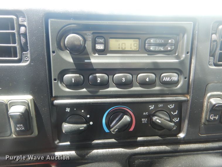 image for item GF9242 2009 Ford F750 Super Duty  service truck