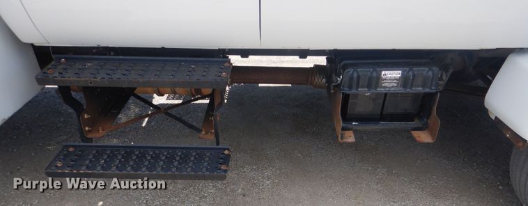 image for item GF9242 2009 Ford F750 Super Duty  service truck