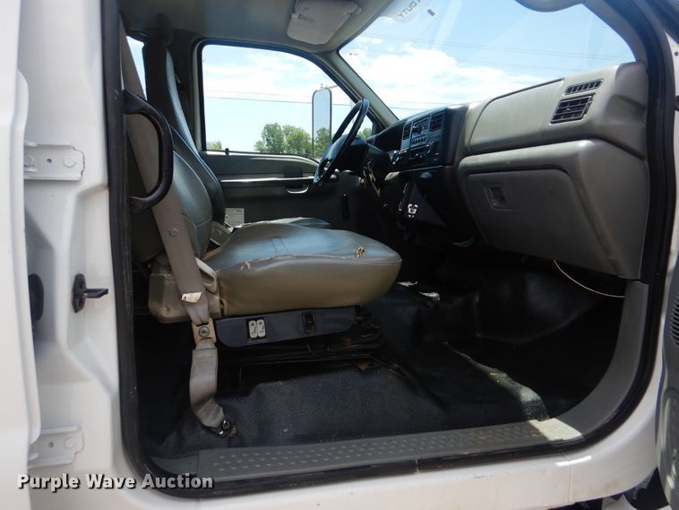 image for item GF9242 2009 Ford F750 Super Duty  service truck