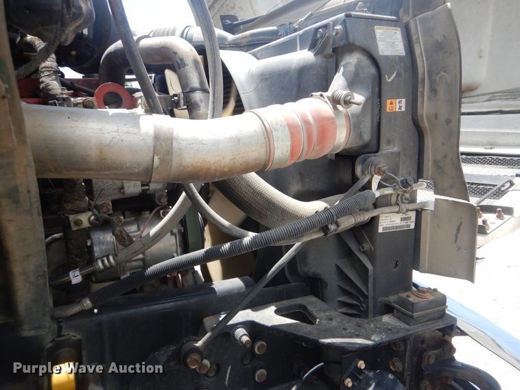 image for item GF9242 2009 Ford F750 Super Duty  service truck