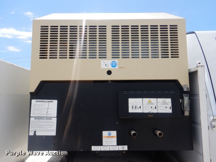 image for item GF9242 2009 Ford F750 Super Duty  service truck