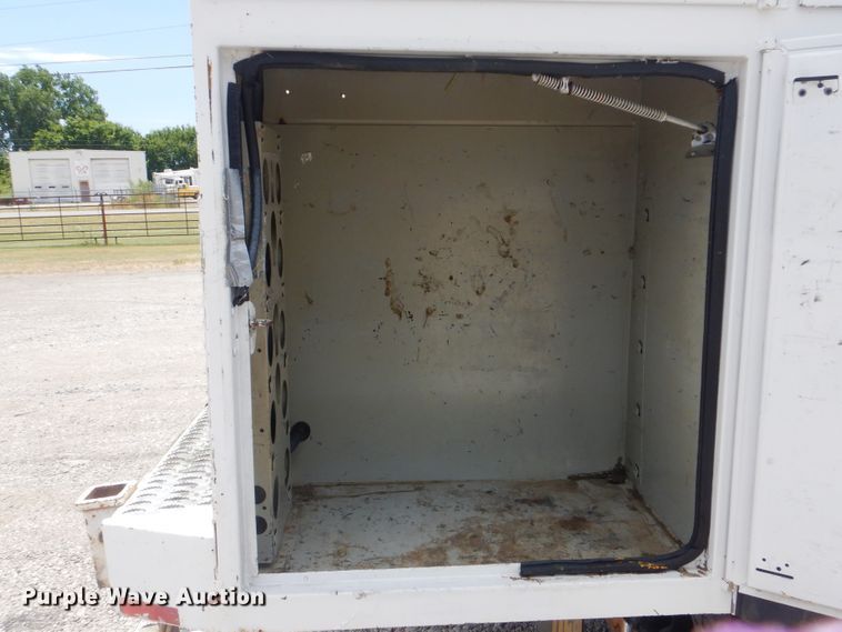 image for item GF9242 2009 Ford F750 Super Duty  service truck