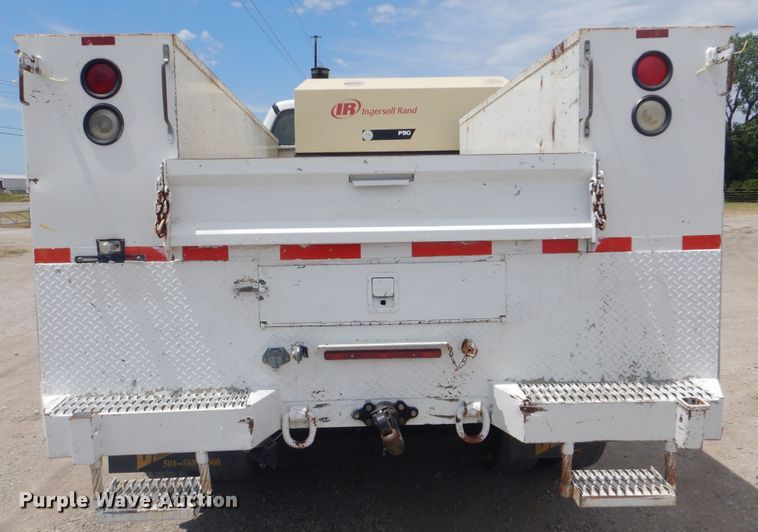 image for item GF9242 2009 Ford F750 Super Duty  service truck