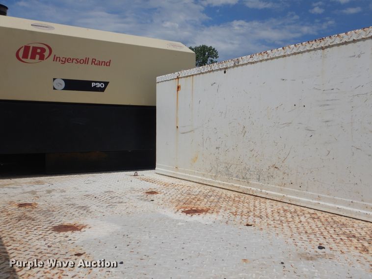 image for item GF9242 2009 Ford F750 Super Duty  service truck