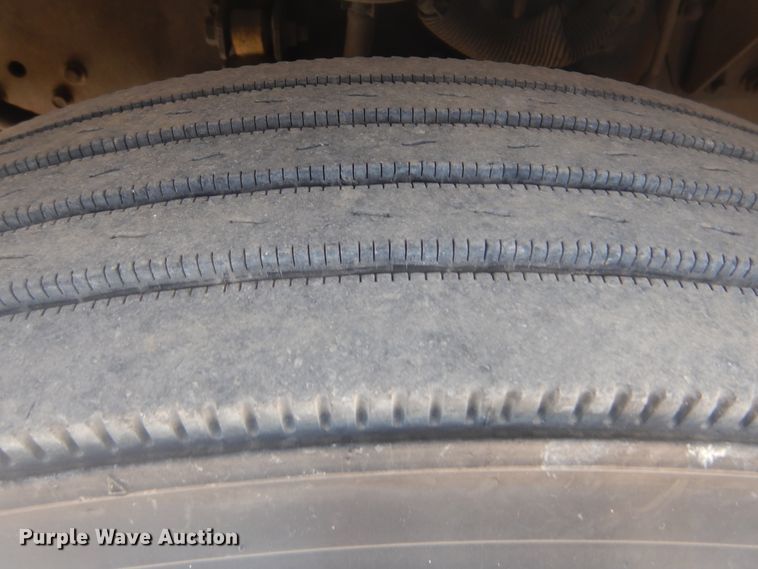 image for item GF9242 2009 Ford F750 Super Duty  service truck