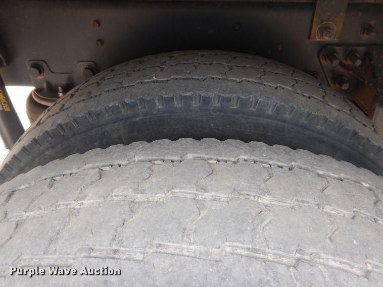 image for item GF9242 2009 Ford F750 Super Duty  service truck