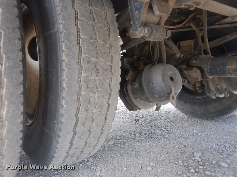 image for item GF9242 2009 Ford F750 Super Duty  service truck