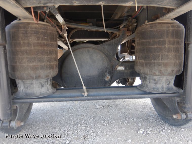 image for item GF9242 2009 Ford F750 Super Duty  service truck