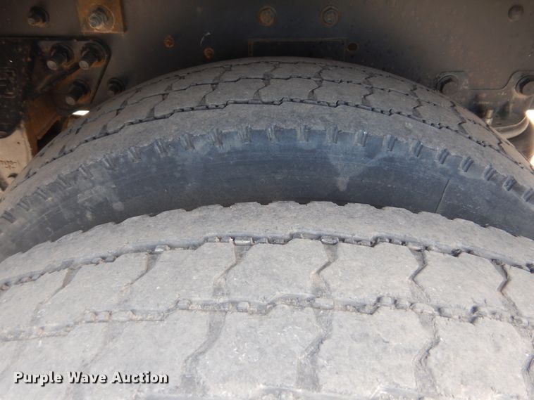 image for item GF9242 2009 Ford F750 Super Duty  service truck