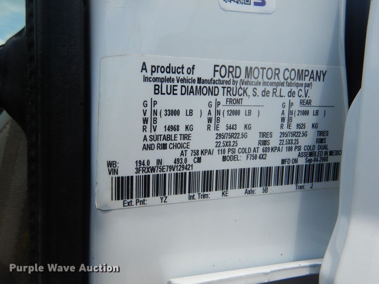 image for item GF9242 2009 Ford F750 Super Duty  service truck