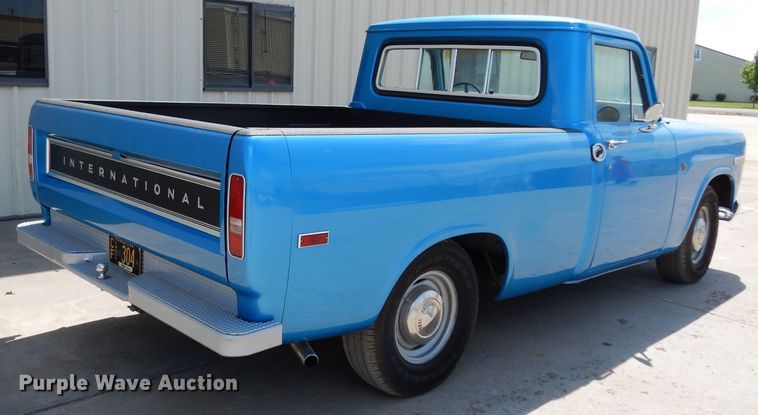 image for item GH9909 1968 International 1000D  pickup truck