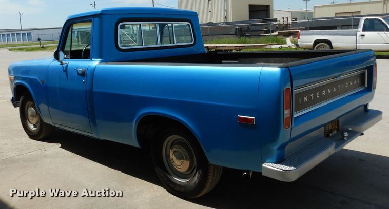 image for item GH9909 1968 International 1000D  pickup truck