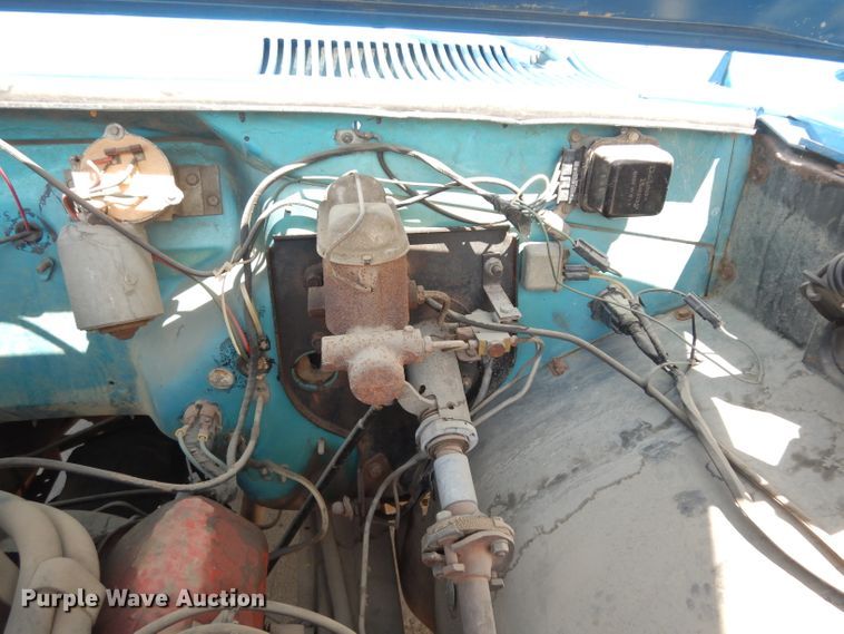 image for item GH9909 1968 International 1000D  pickup truck