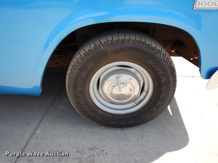 image for item GH9909 1968 International 1000D  pickup truck